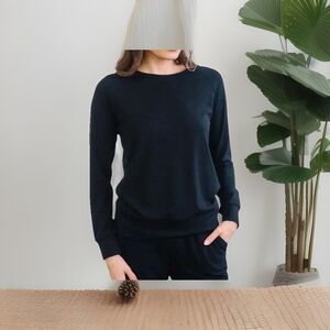 Cozy Earth Premium Bamboo Navy Blue Pullover Shirt Women's Medium NWOT